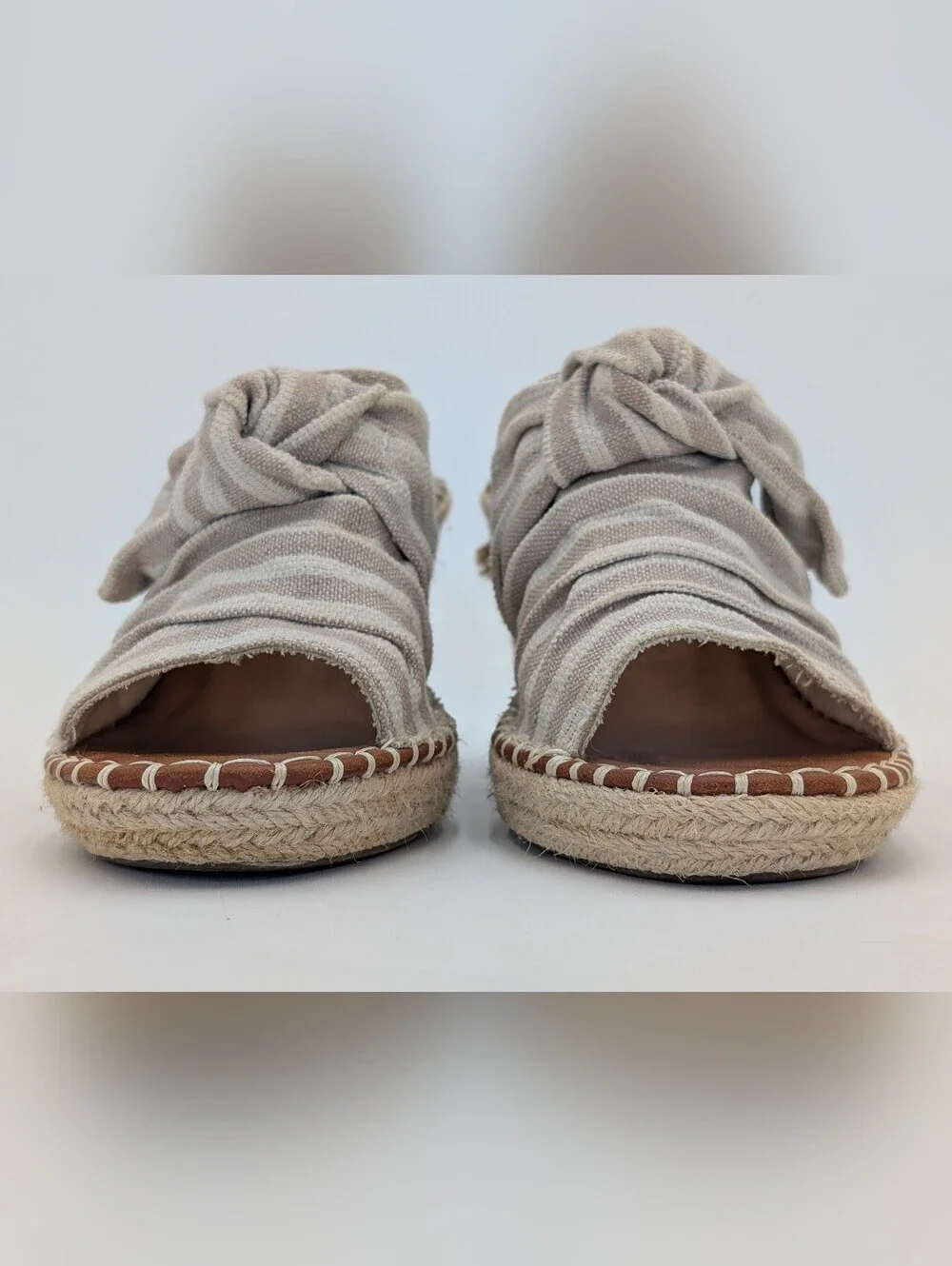 Sugar Hundreds Sz 10M Cream/Tan Canvas Knotted Bow Espadrille Wedge Mule